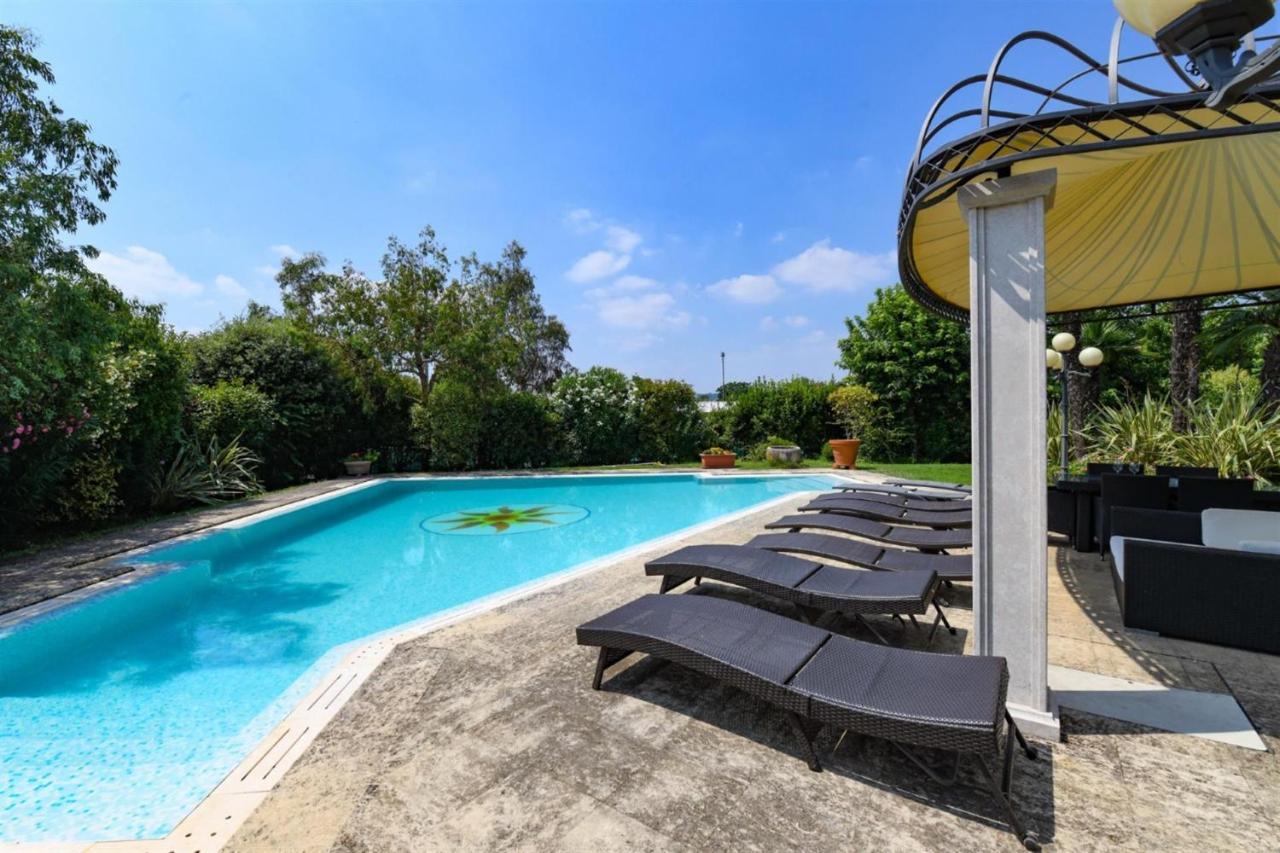 Private Luxury Villa With Pool Moniga del Garda Екстериор снимка