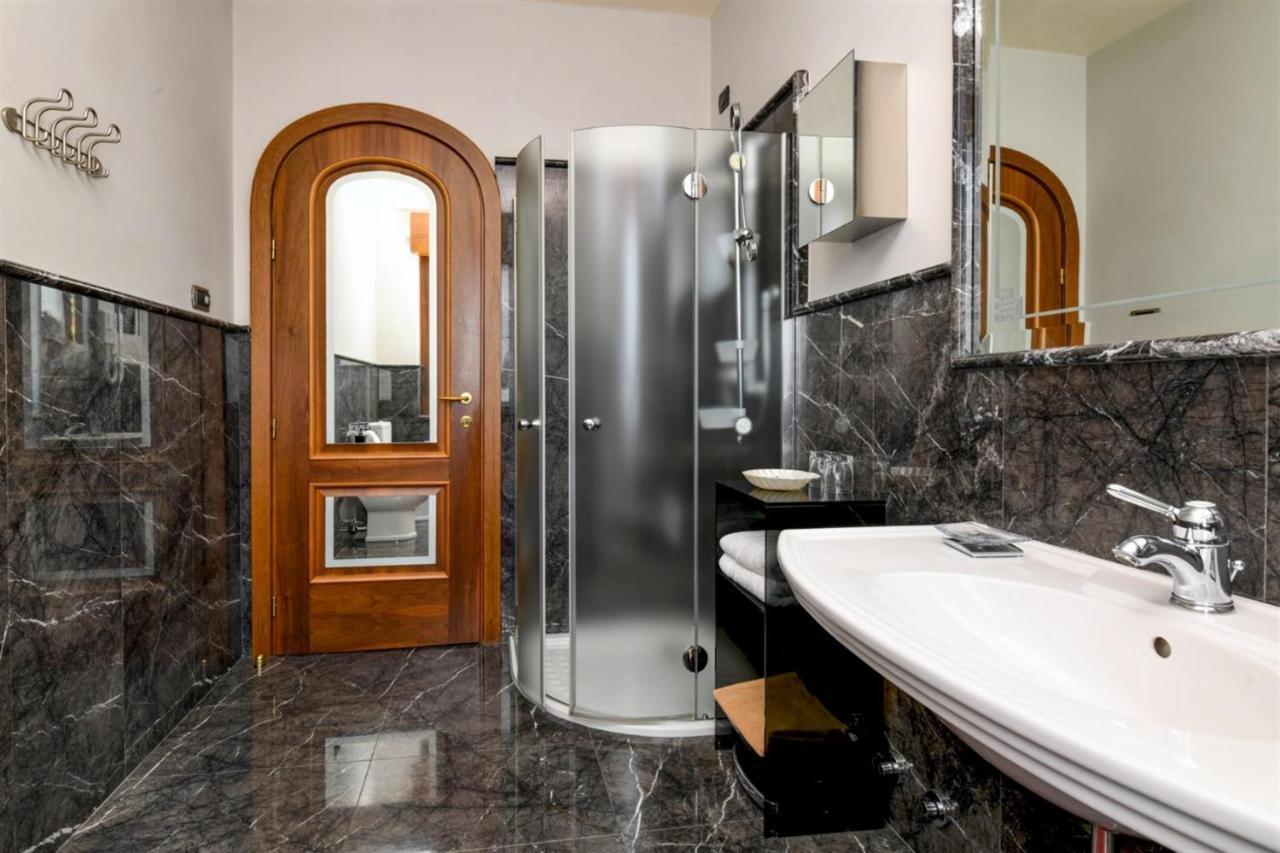 Private Luxury Villa With Pool Moniga del Garda Екстериор снимка