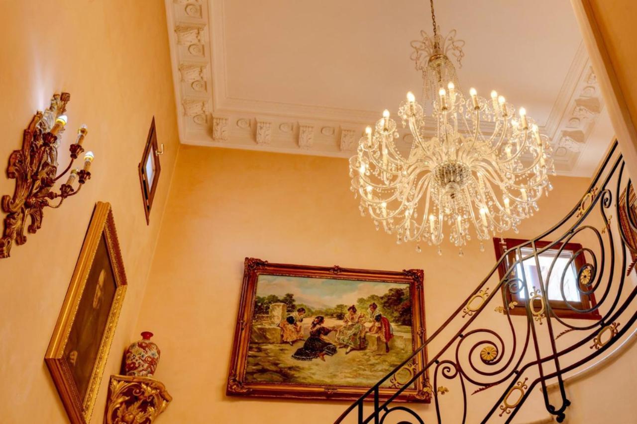 Private Luxury Villa With Pool Moniga del Garda Екстериор снимка