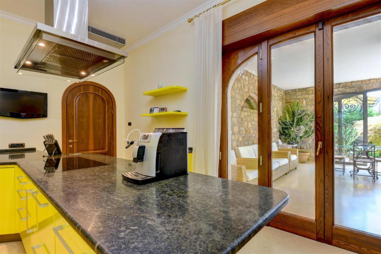 Private Luxury Villa With Pool Moniga del Garda Екстериор снимка