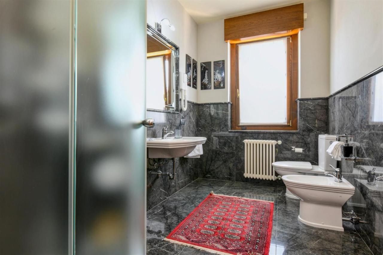Private Luxury Villa With Pool Moniga del Garda Екстериор снимка