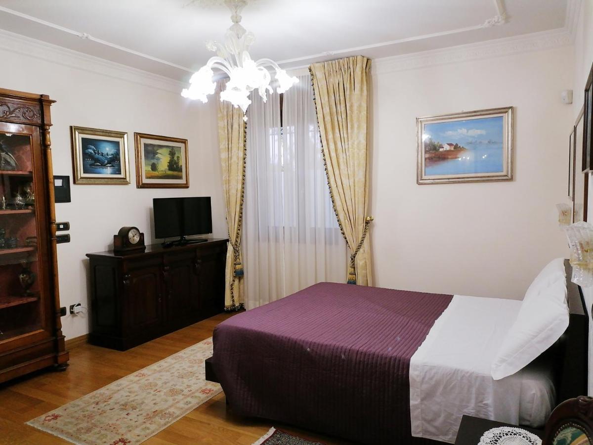 Private Luxury Villa With Pool Moniga del Garda Екстериор снимка